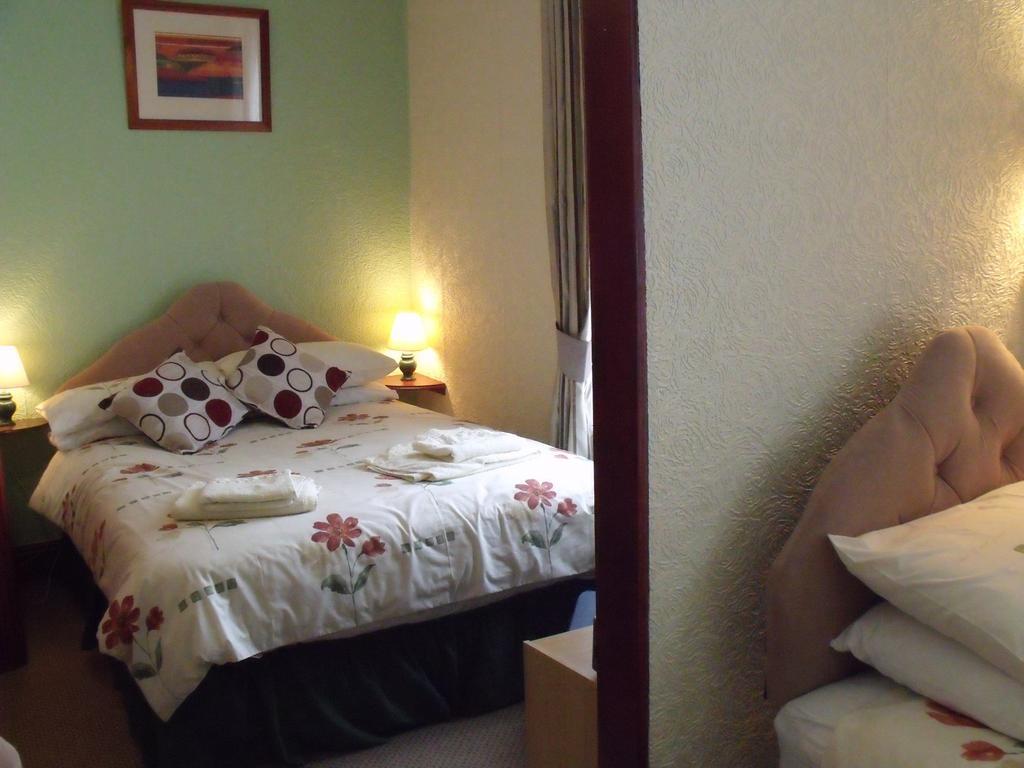 Sunset Hotel Blackpool Room photo